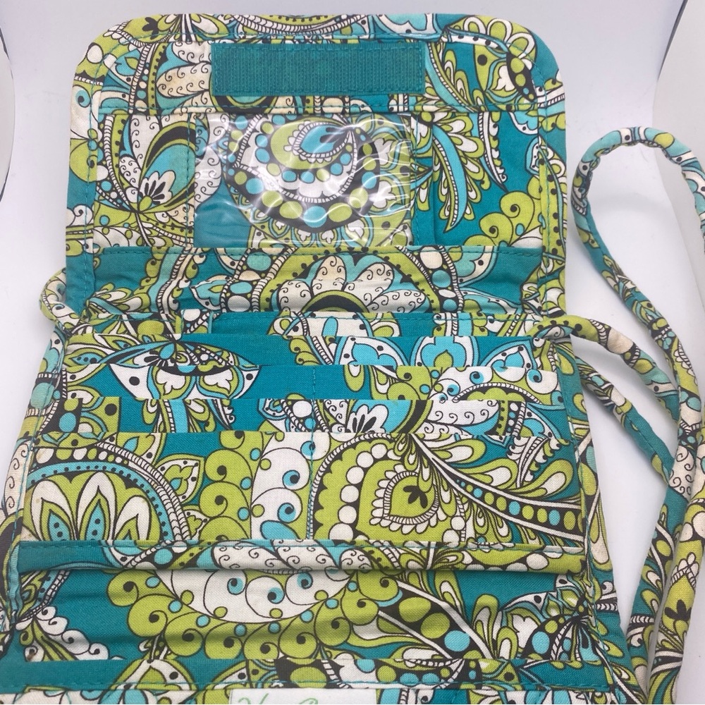 Vera Bradley Crossbody Wallet Purse in Peacock Retired 2007 50” Strap Never Used - Picture 6 of 6